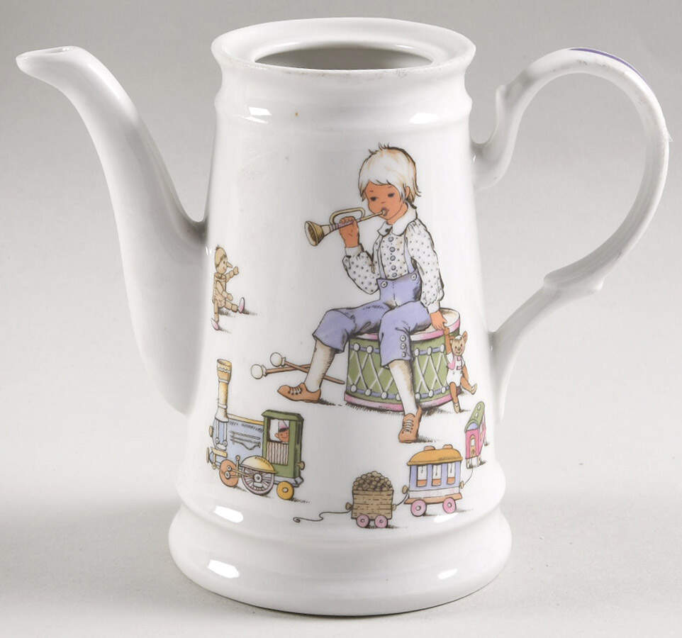 REU13 Child's Coffee Pot No Lid by Reutter Porzellan-1