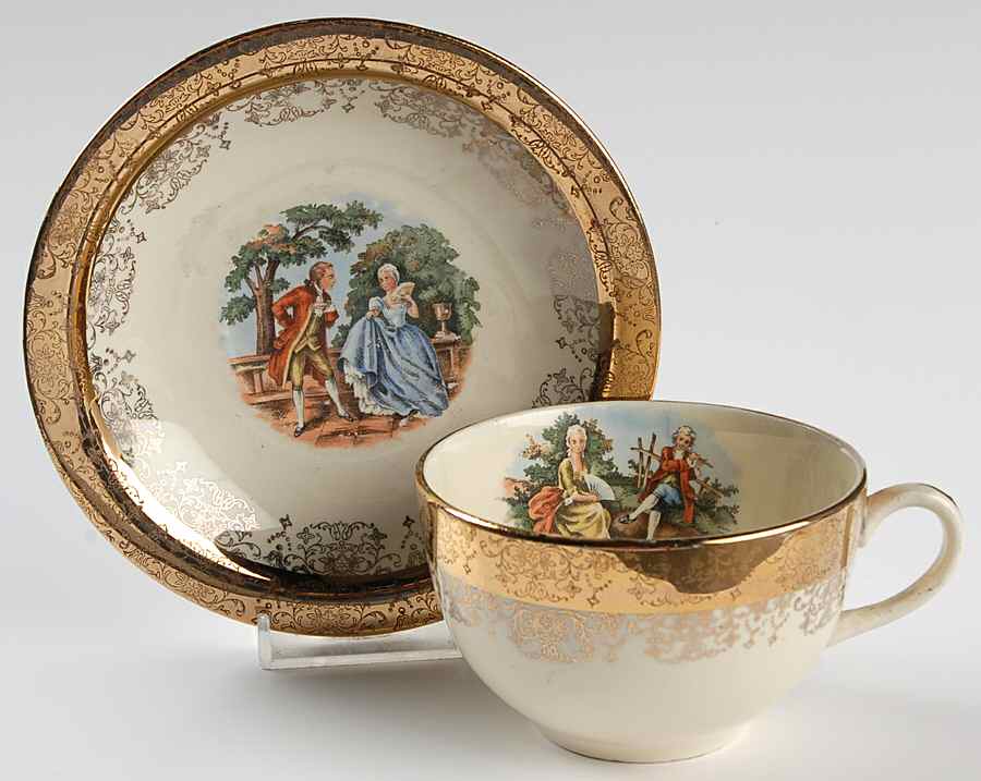 SAB35 Flat Cup & Saucer Set by Sabin-1
