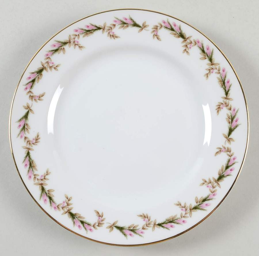 Rosebud Garland Salad Plate by Saji-1