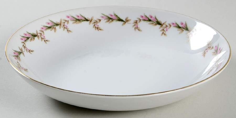 Rosebud Garland Coupe Soup Bowl by Saji-1