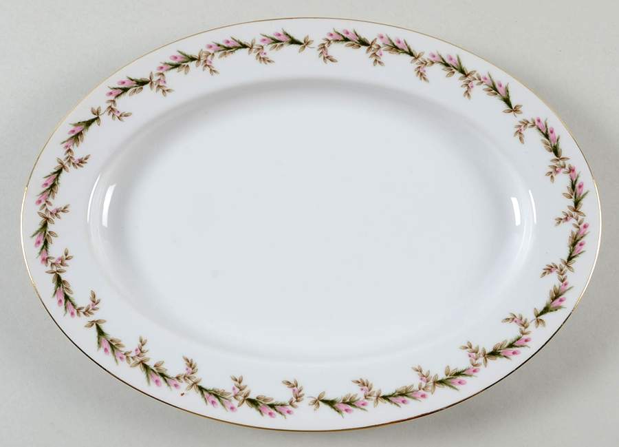 Rosebud Garland 12" Oval Serving Platter by Saji-1