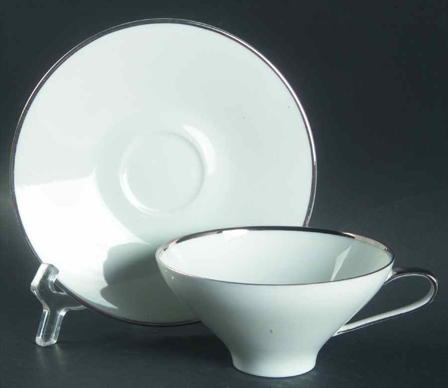 Splendor Flat Cup & Saucer Set by Saladmaster-1