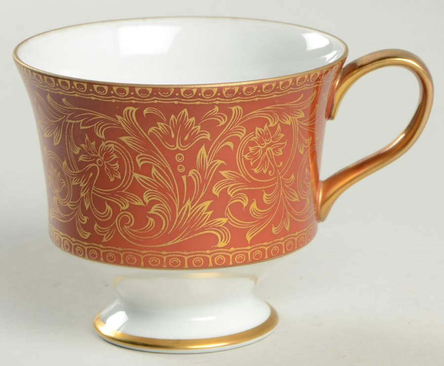 Charlemagne Footed Cup by Sango-1