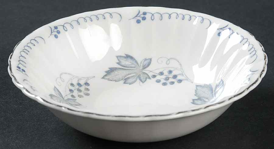 Blue Vine Fruit/Dessert (Sauce) Bowl by Susie Cooper-1