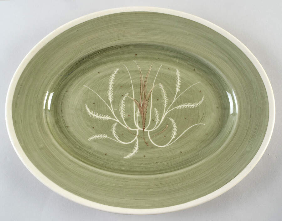 Chinese Fern Green 14" Oval Serving Platter by Susie Cooper-1