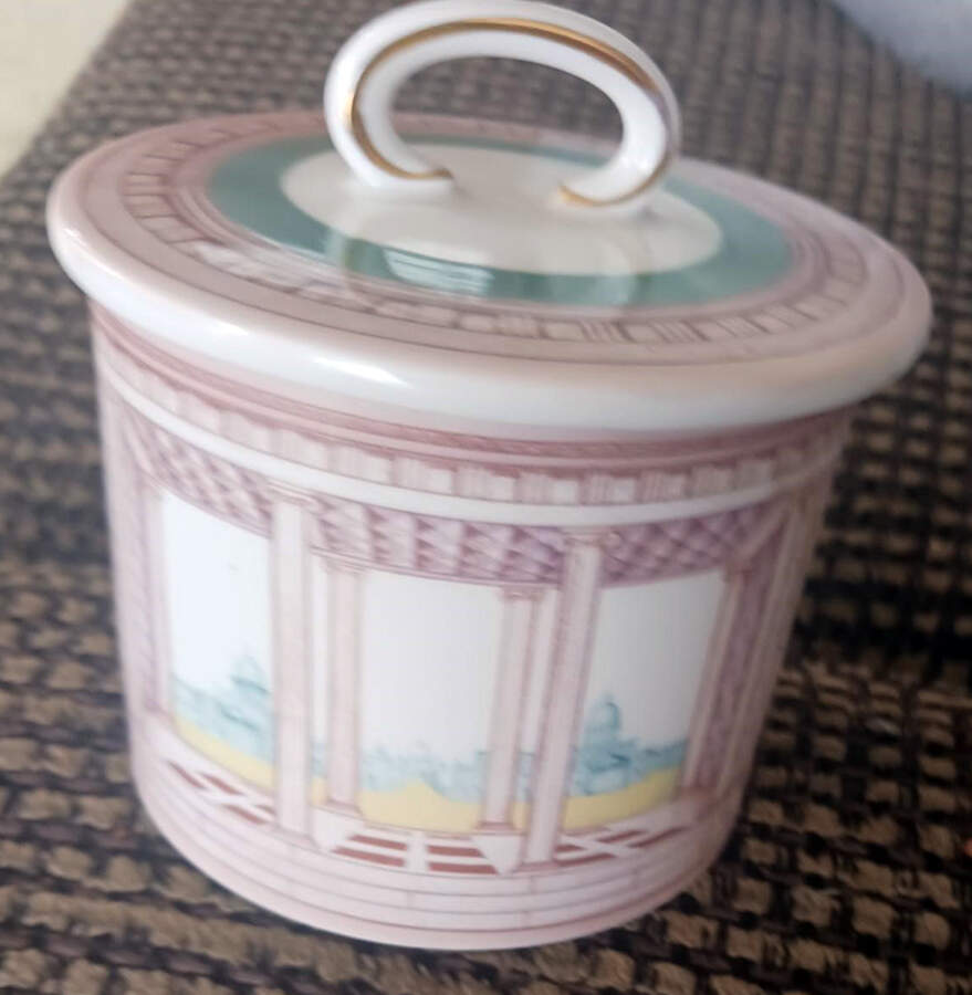 Classic Vista Sugar Bowl & Lid by Susie Cooper-1