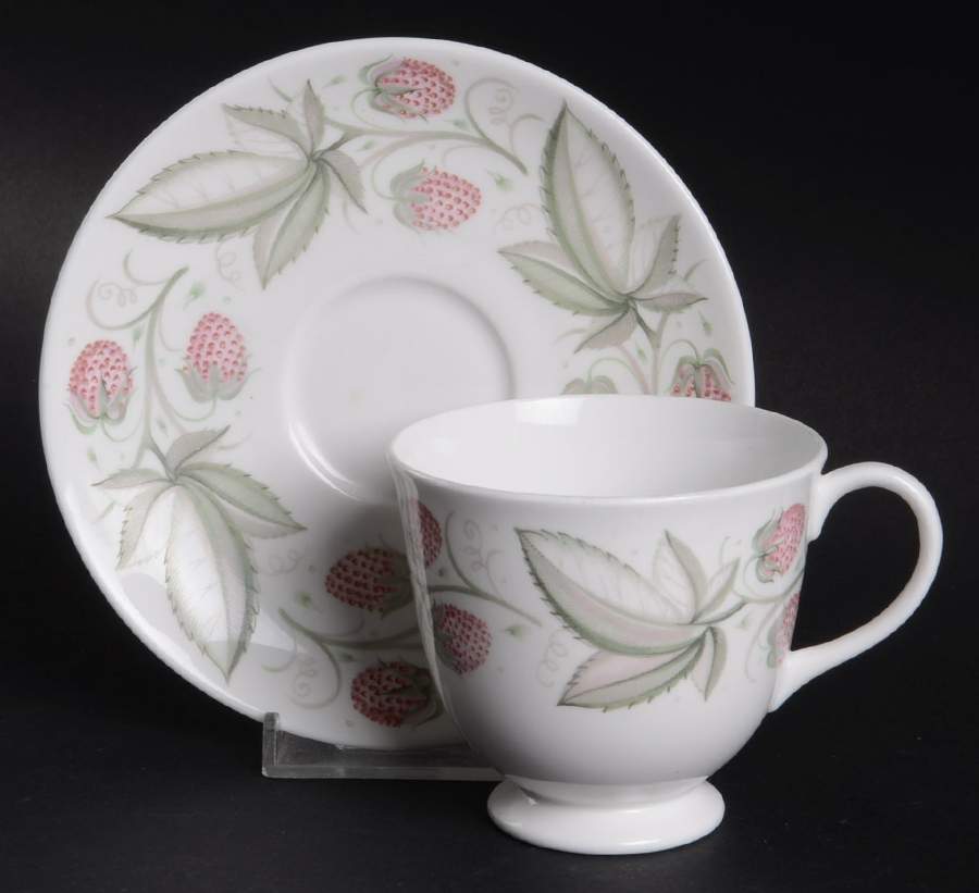 Wild Strawberry Footed Cup & Saucer Set by Susie Cooper-1