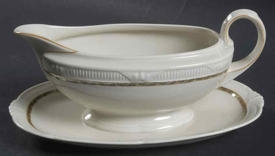 SCR4 Gravy Boat with Attached Underplate by Scherzer-1