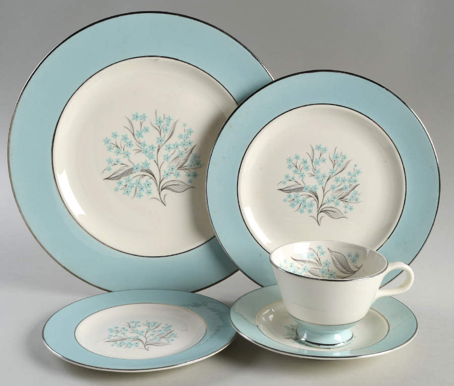 Blue Lace 5 Piece Place Setting by Sevron-1