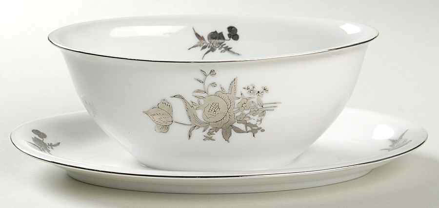 397 (Smooth Edge) Gravy Boat with Attached Underplate by Seyei Toki Co-1