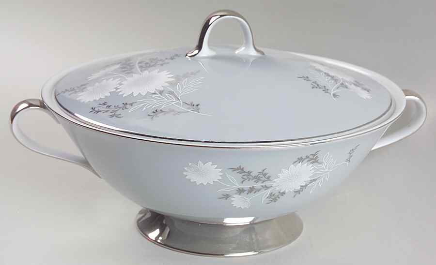 Starlite (Silver Backstamp) Round Covered Vegetable by Seyei Toki Co-1