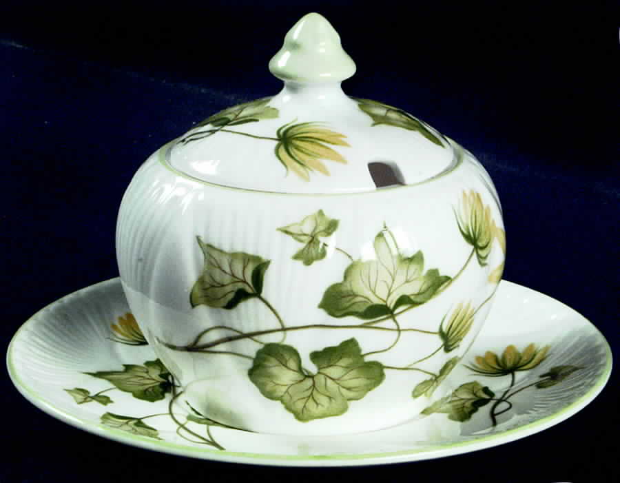 Celandine Mustard & Lid with Underplate by Shelley-1