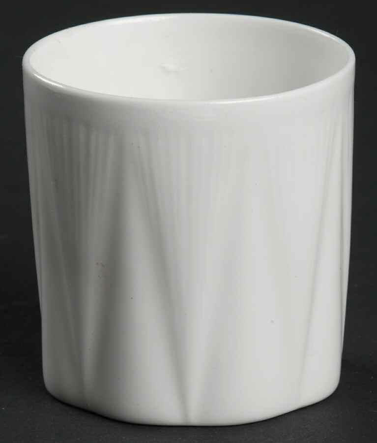 Dainty White (No Trim) Cigarette Holder by Shelley-1