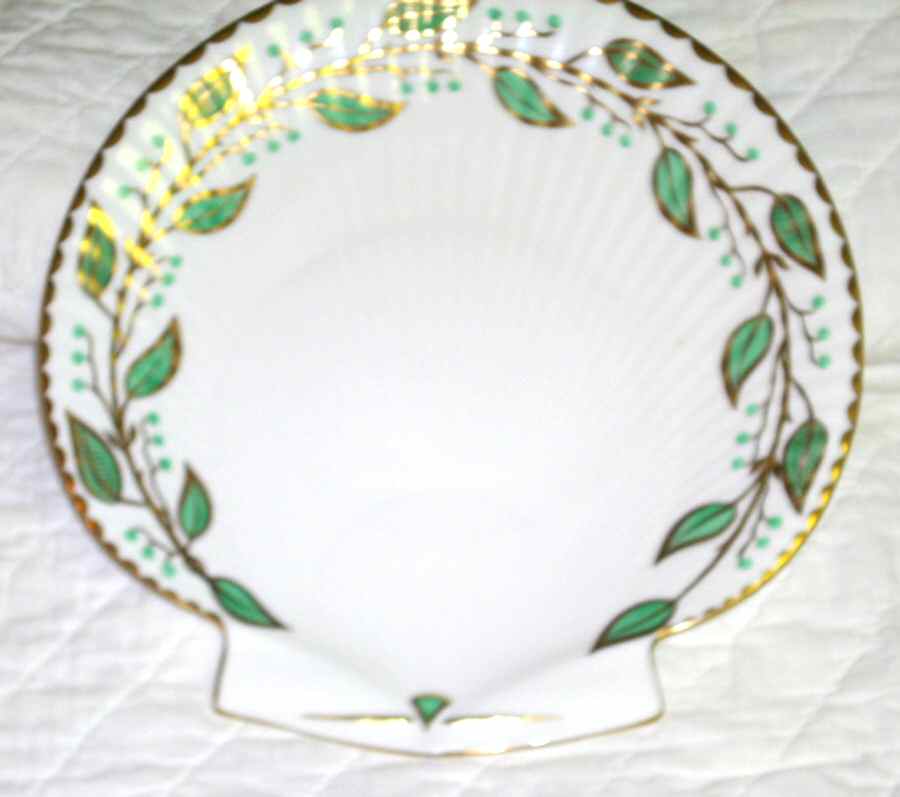 Laurel Shell Plate by Shelley-1