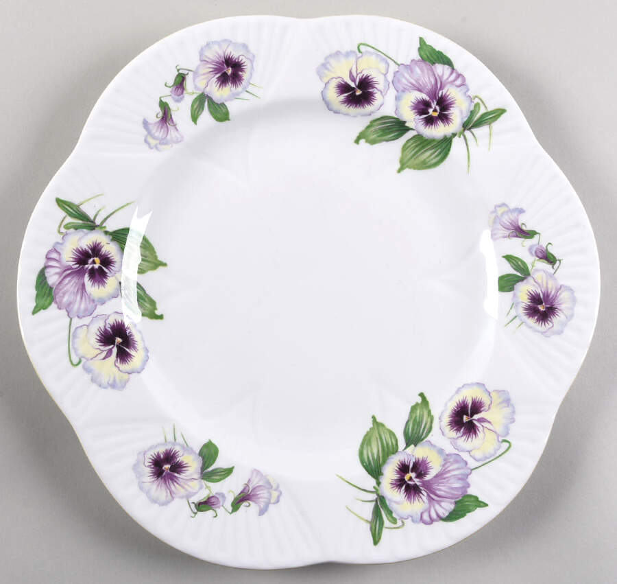 Pansy (Dainty Shape) Dinner Plate by Shelley-1