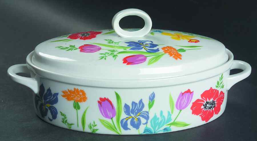 Primavera 1.5 Quart Oval Covered Casserole by Sigma-1