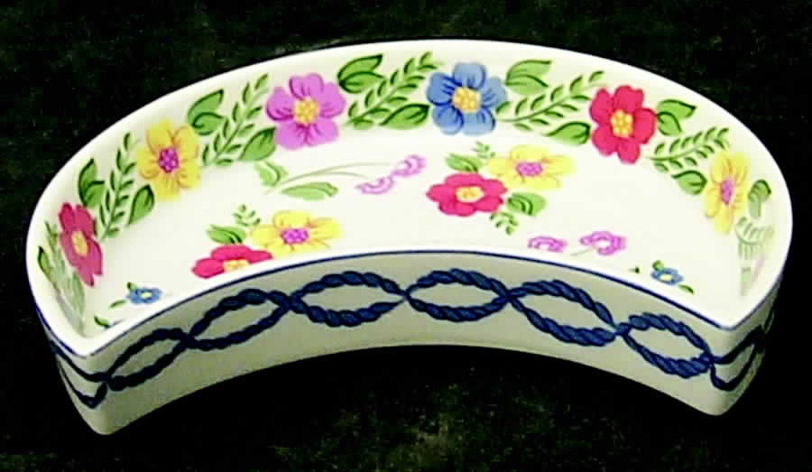 Romance Bone Dish by Sigma-1