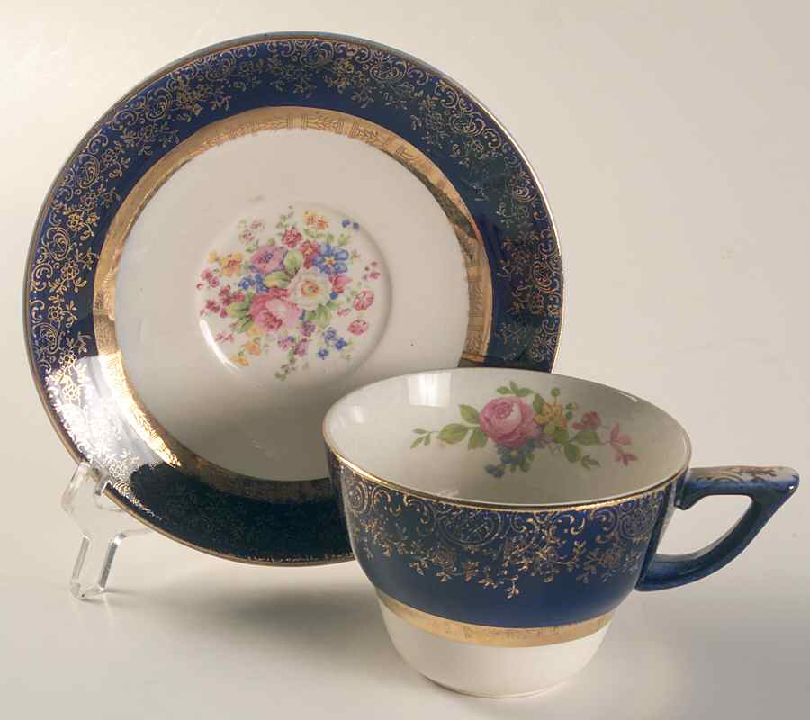 Aristocrat Cobalt Blue (Floral Center) Flat Cup & Saucer Set by Salem-1