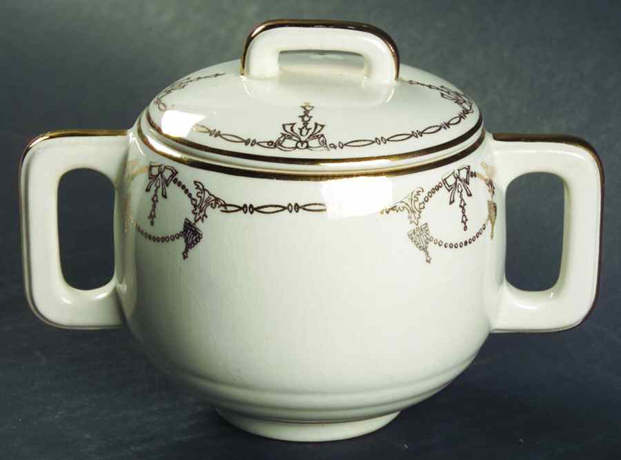 Commodore Sugar Bowl & Lid by Salem-1