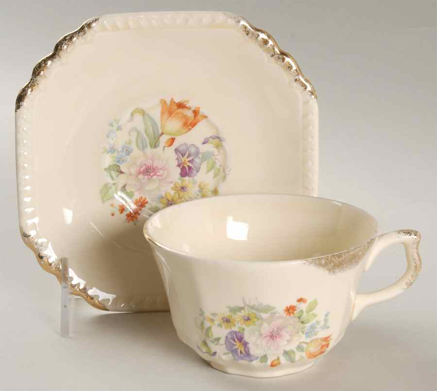 Rust Tulip Flat Cup & Saucer Set by Salem-1
