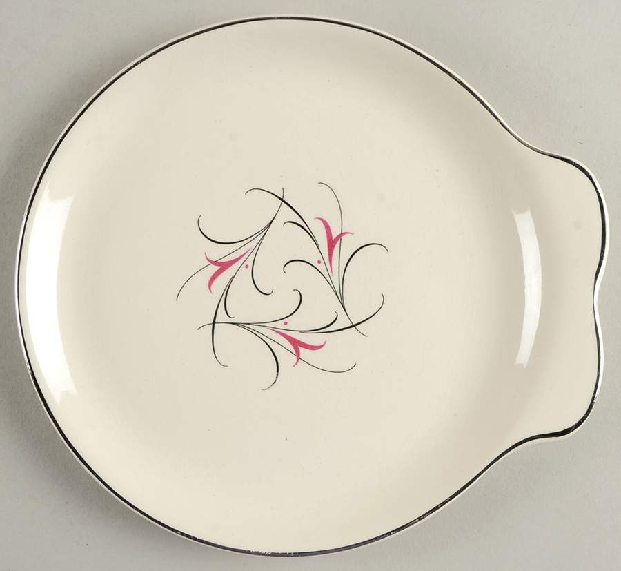Simplicity Pink Underplate for Gravy Boat by Salem-1