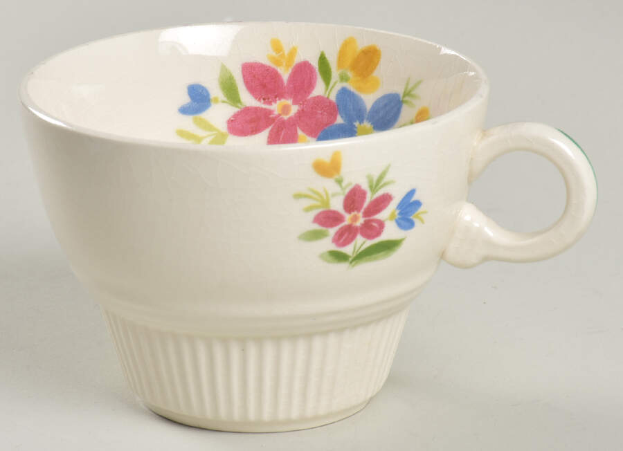 Sun Valley (China) Victory Shape Flat Cup by Salem-1