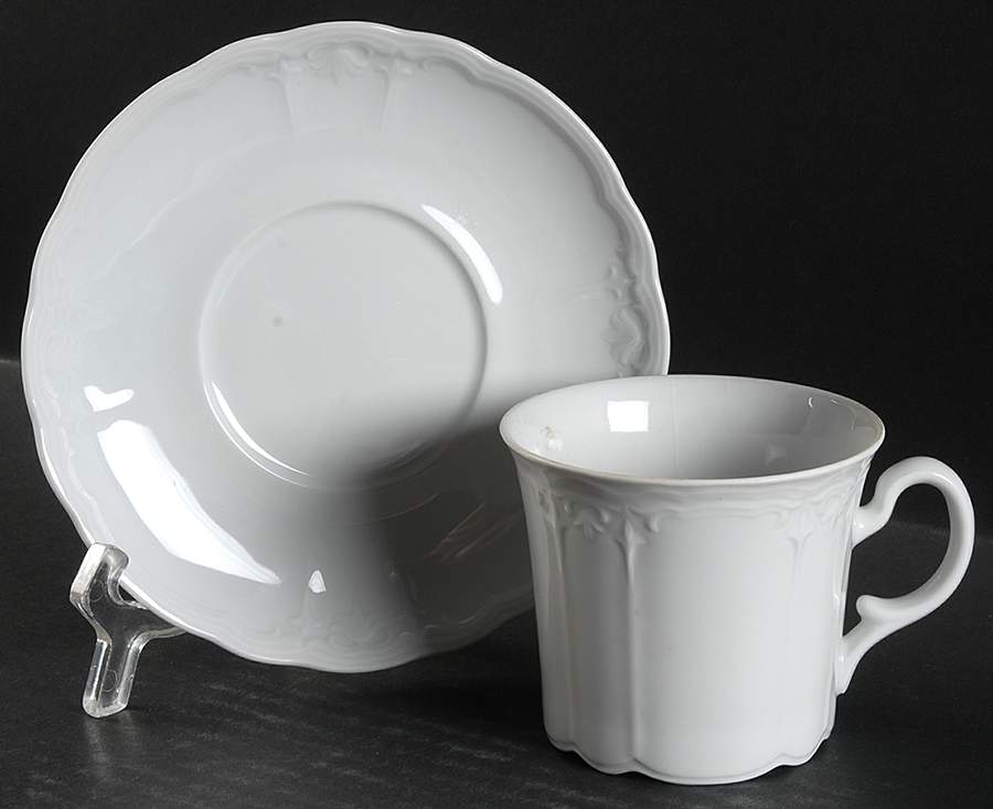 Julia Flat Cup & Saucer Set by Seltmann-1