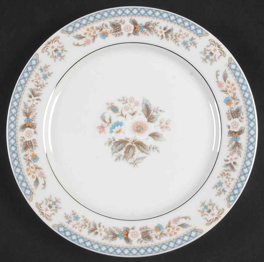 First Lady Salad Plate by Society (Japan)-1