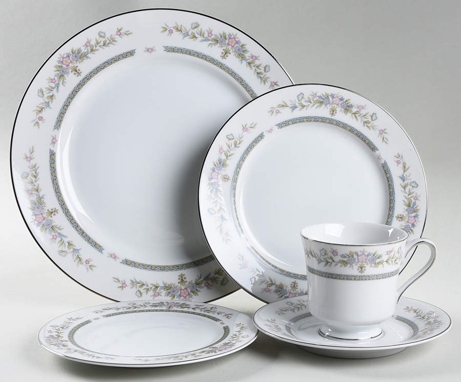 Shelly (Japan) 5 Piece Place Setting by Society (Japan)-1