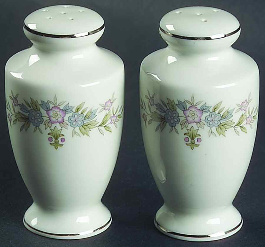 Shelly (Japan) Salt & Pepper Set by Society (Japan)-1