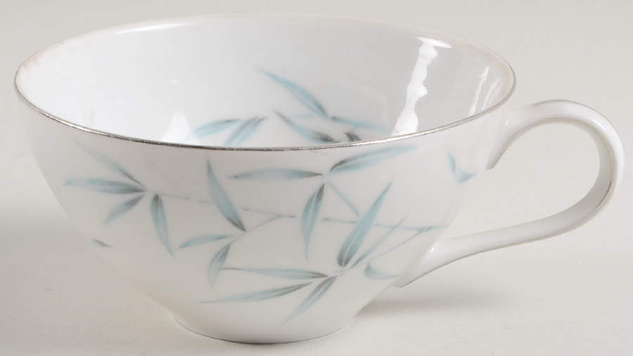 Bamboo Flat Cup by Sone-1