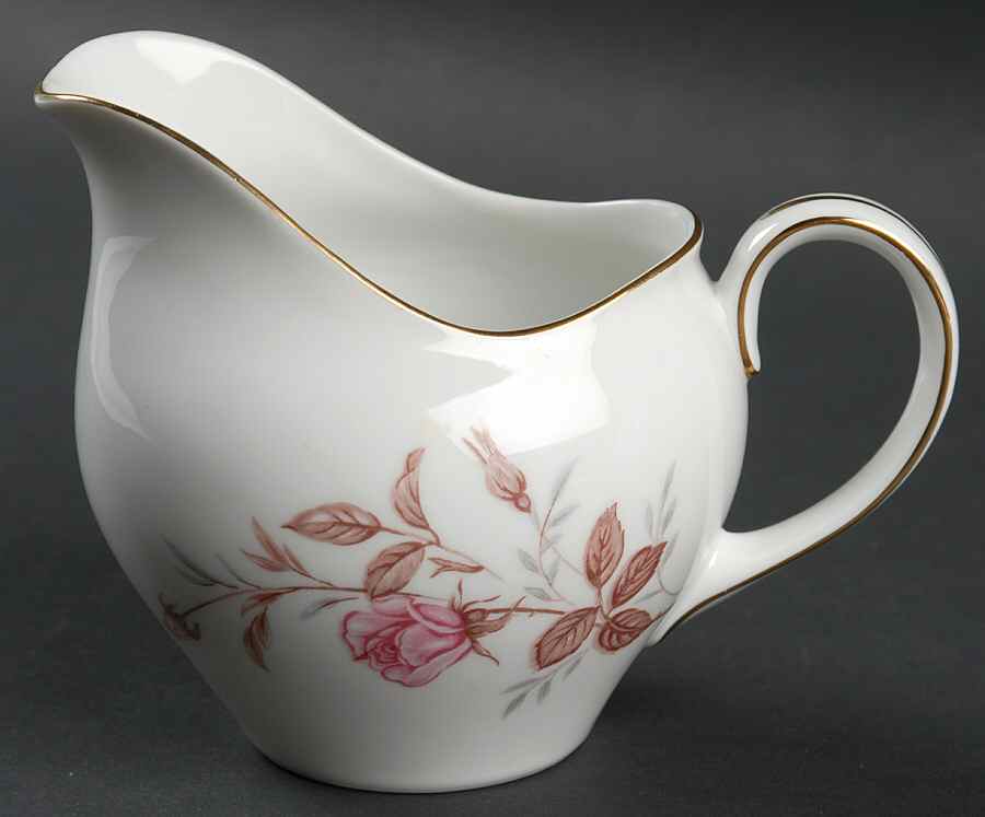 Cashmir Rose Creamer by Sone-1