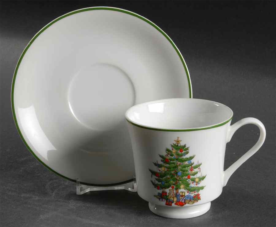 Christmas Tree Flat Cup & Saucer Set by Sone-1