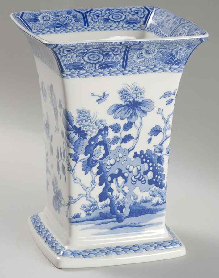 Blue Room Collection 8" Square Vase by Spode-1