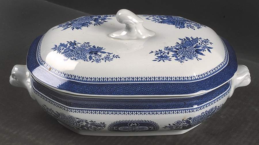 Fitzhugh Blue Oval Covered Vegetable by Spode-1