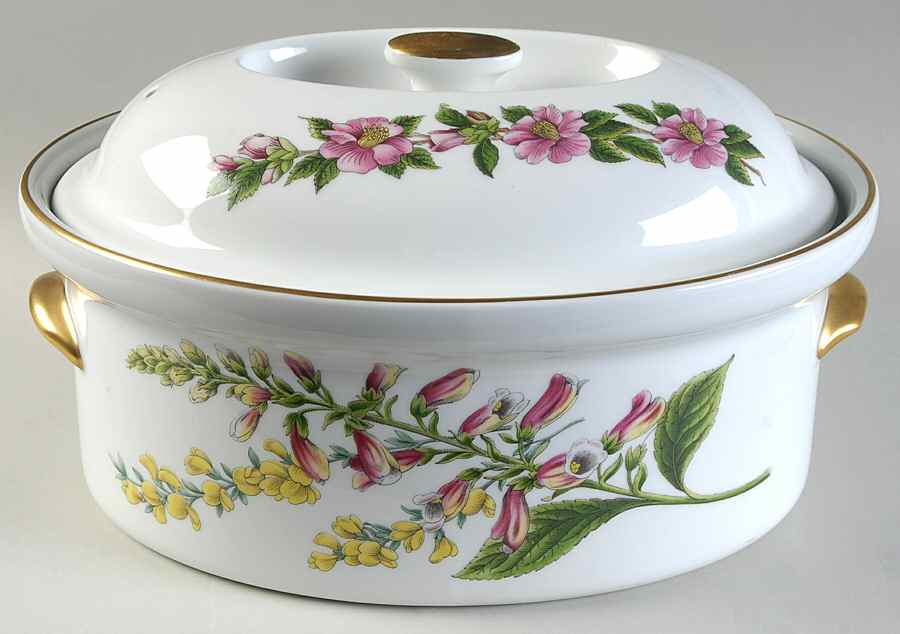 Stafford Flowers 2.5 Quart Oval Covered Casserole by Spode-1