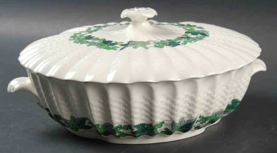 Valencia Green (No Trim or Verge) Round Covered Vegetable by Spode-1