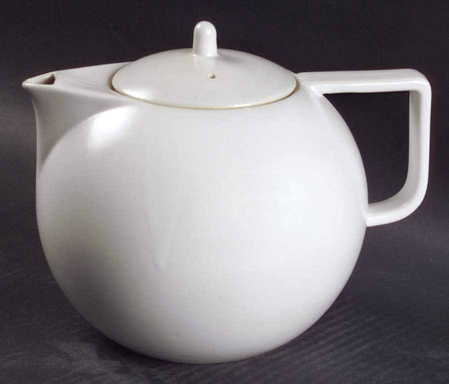 Colorstone White (Not Textured, Matte) Teapot & Lid by Sasaki-1