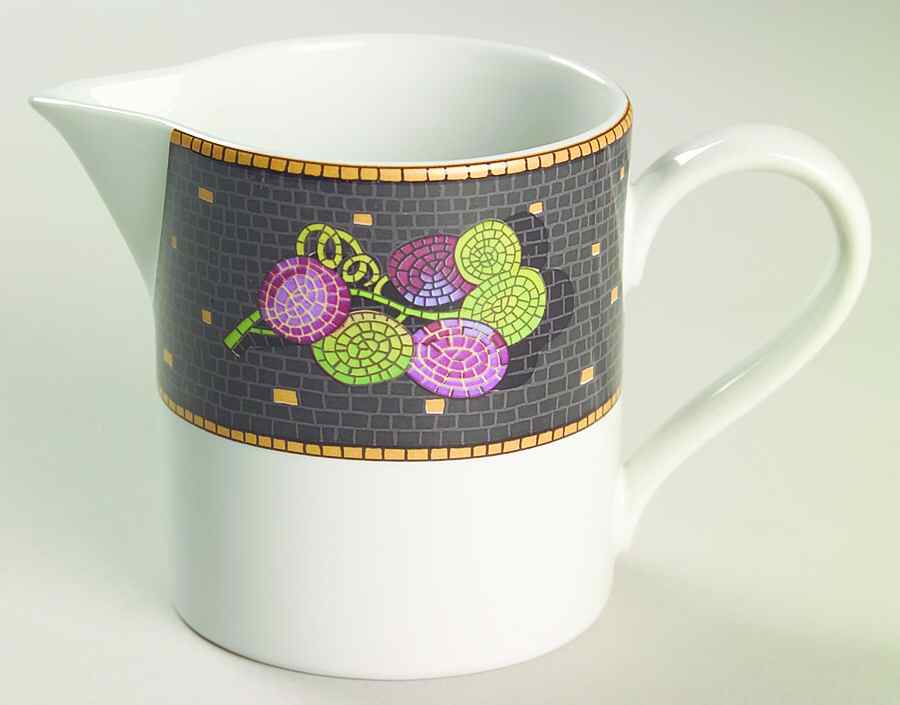 Ravenna Charcoal Creamer by Sasaki-1