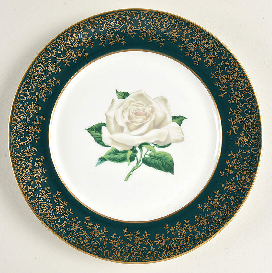 Chantilly Dark Green (Gold Filigree) Salad Plate by Stradford-1