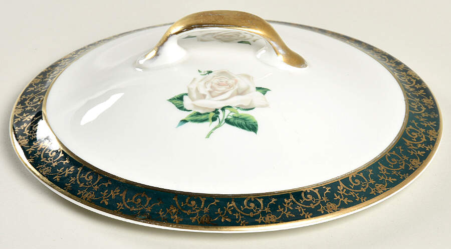 Chantilly Dark Green (Gold Filigree) Lid for Round Vegetable by Stradford-1