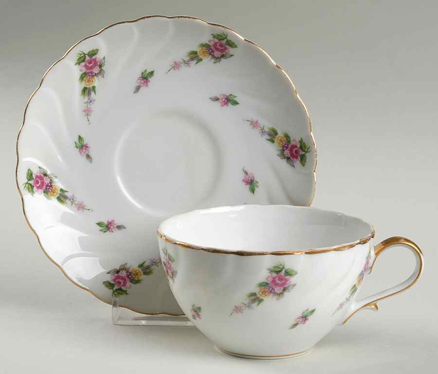 Floral Trail Flat Cup & Saucer Set by Swirl-1