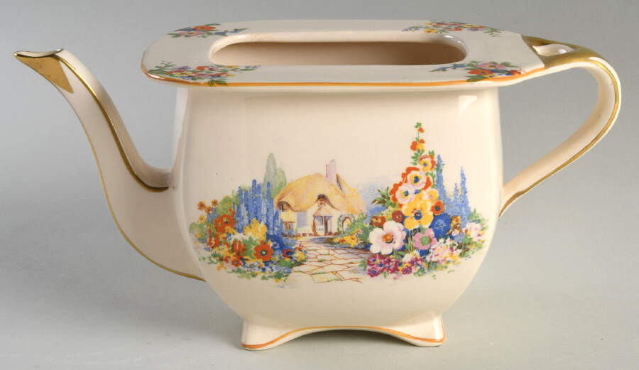 Old England Gardens Teapot No Lid by Swinnertons-1