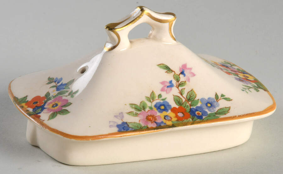 Old England Gardens Lid for Teapot by Swinnertons-1