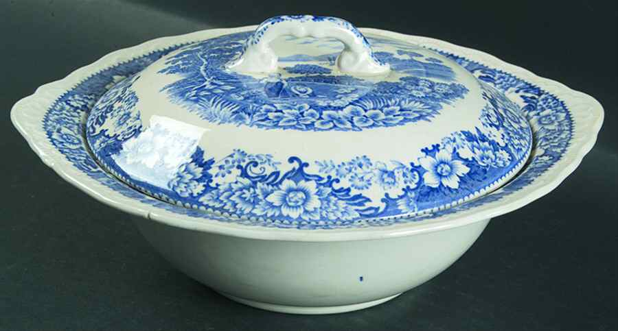 Silverdale Round Covered Vegetable by Swinnertons-1