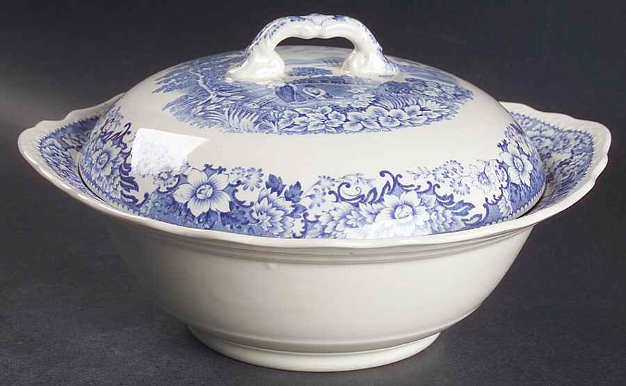 Silverdale Round Covered Vegetable by Swinnertons-1