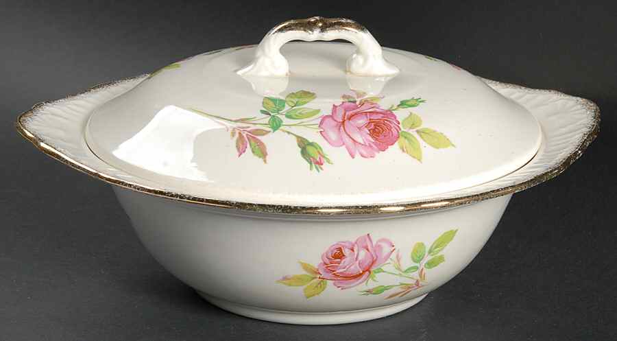 SWI7 Round Covered Vegetable by Swinnertons-1