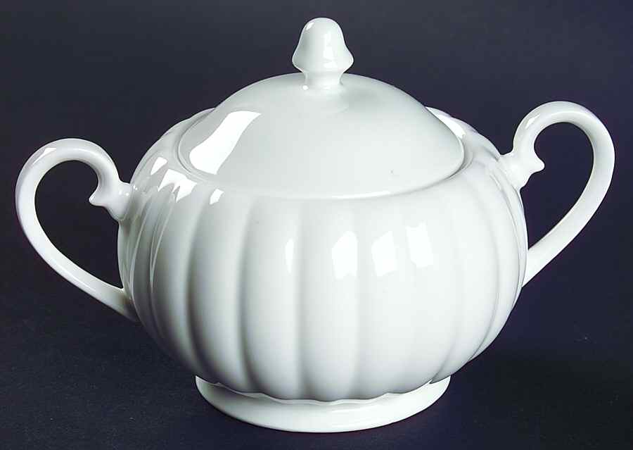 White Flute Sugar Bowl & Lid by Susie Cooper-1