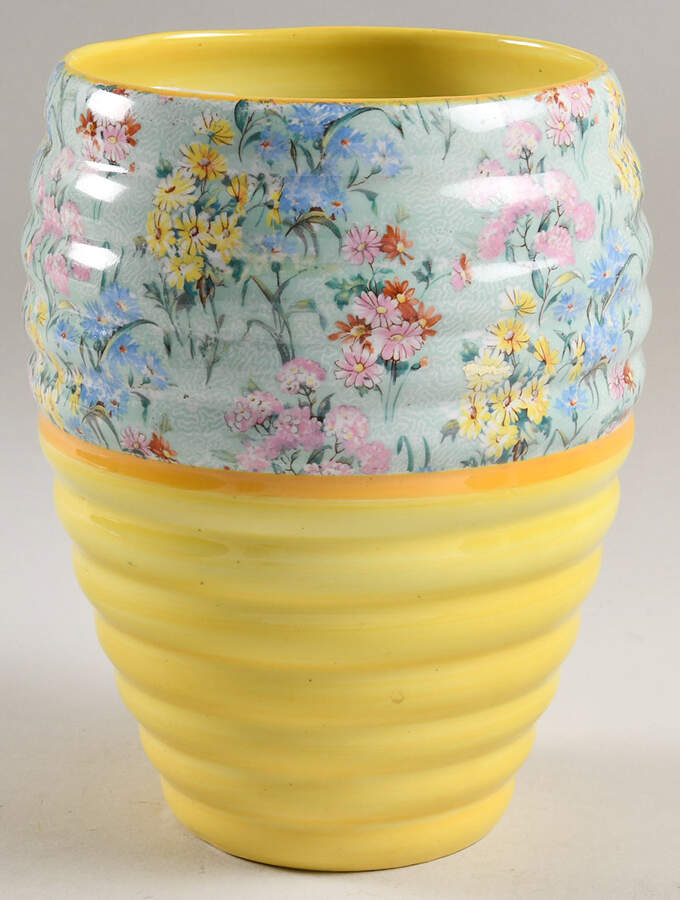 Melody (Smooth, Yellow Trim) 7" Vase by Shelley-1