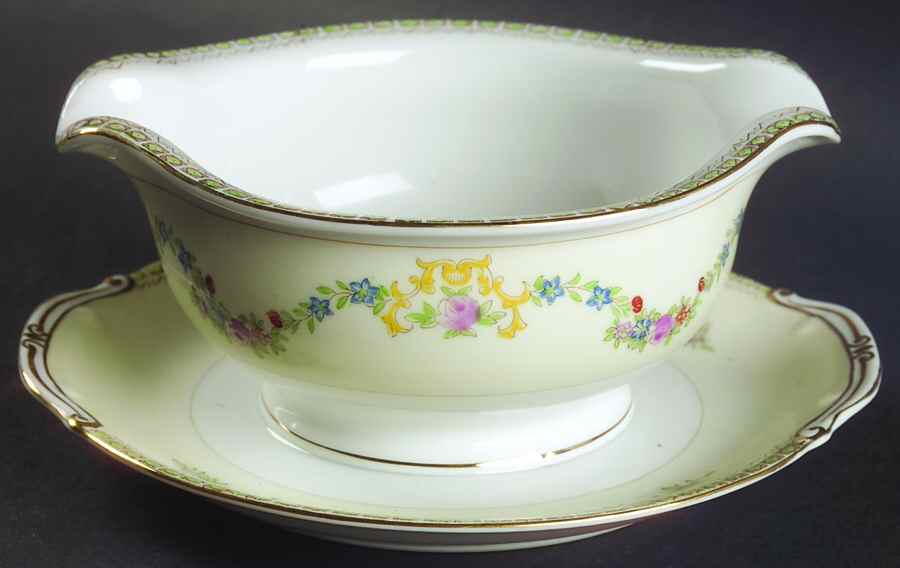 Virginia Gravy Boat with Attached Underplate by Sampy (Japan)-1